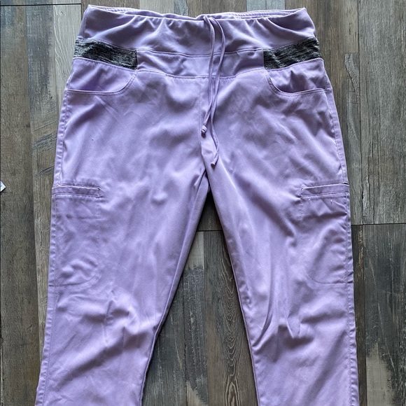 Grey’s anatomy purple scrub set. - Picture 2 of 2